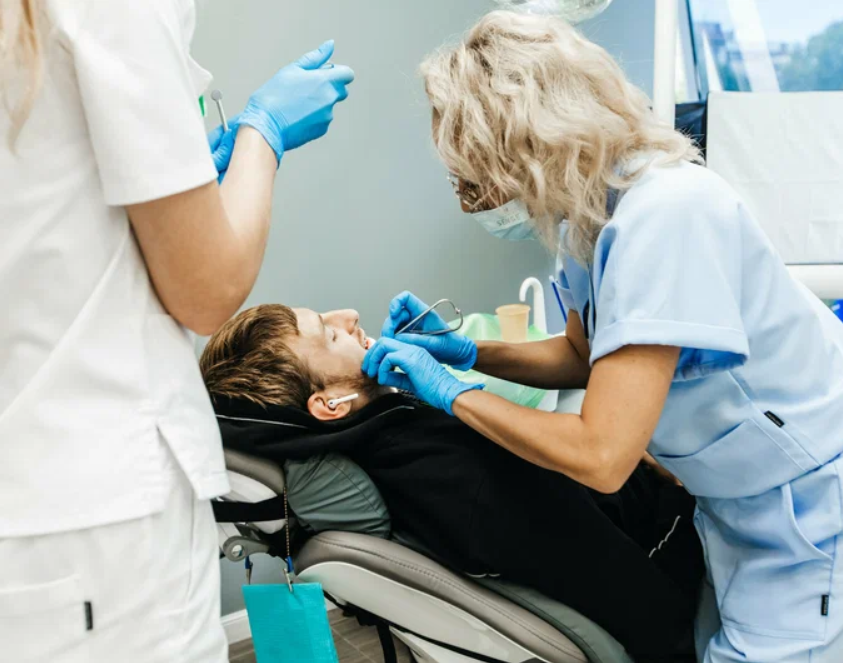 Киста зуба — причины, симптомы, последствия
